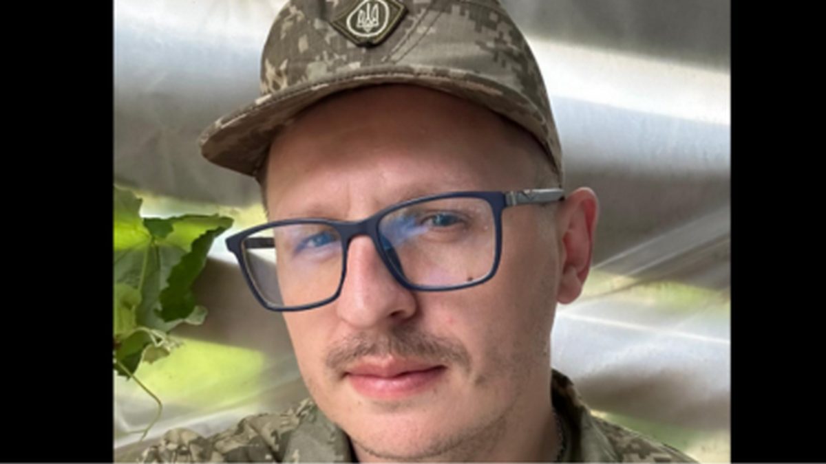 Ще один відомий співак добровільно вступив до лав ЗСУ