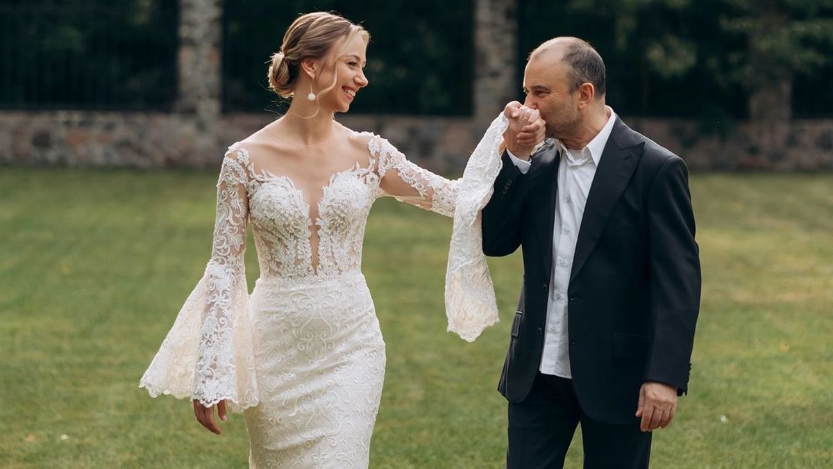 Через 4 роки після одруження Віктор Павлік зіграв весілля зі своєю дружиною