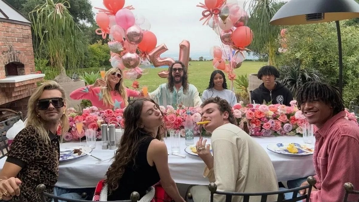 Супермодель Гайді Клум роздягнулася на свій 51-й день народження