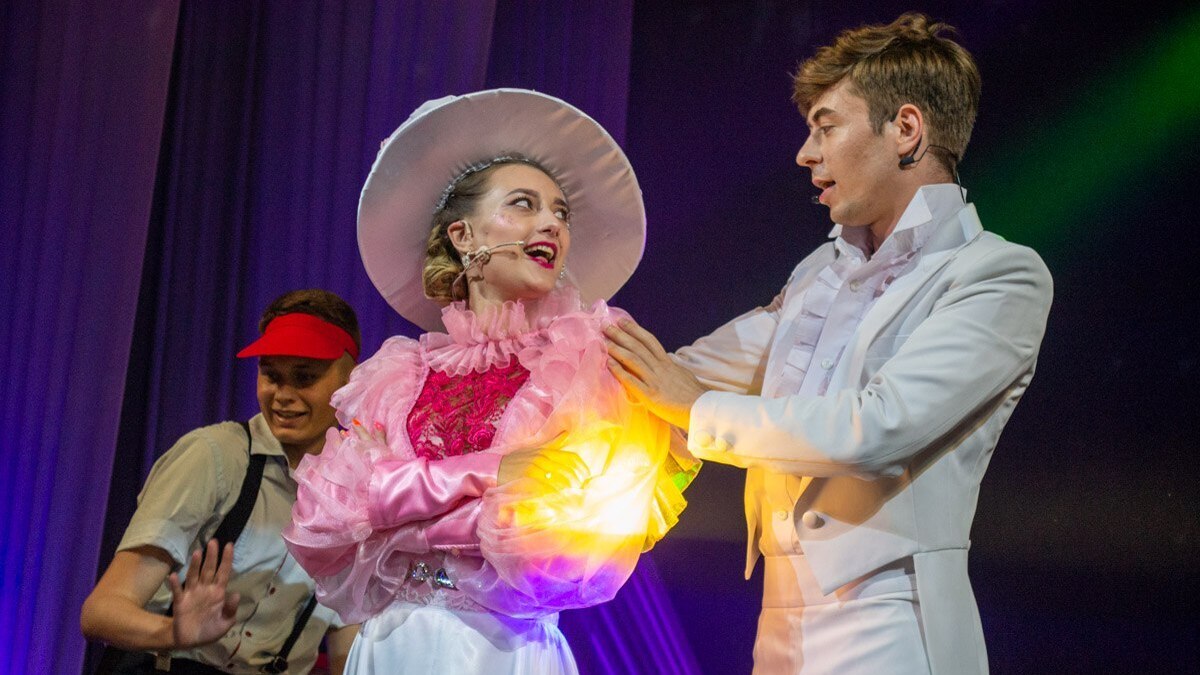 Феєричне закриття театрального сезону в Кам’янському: “Віват, театре!”