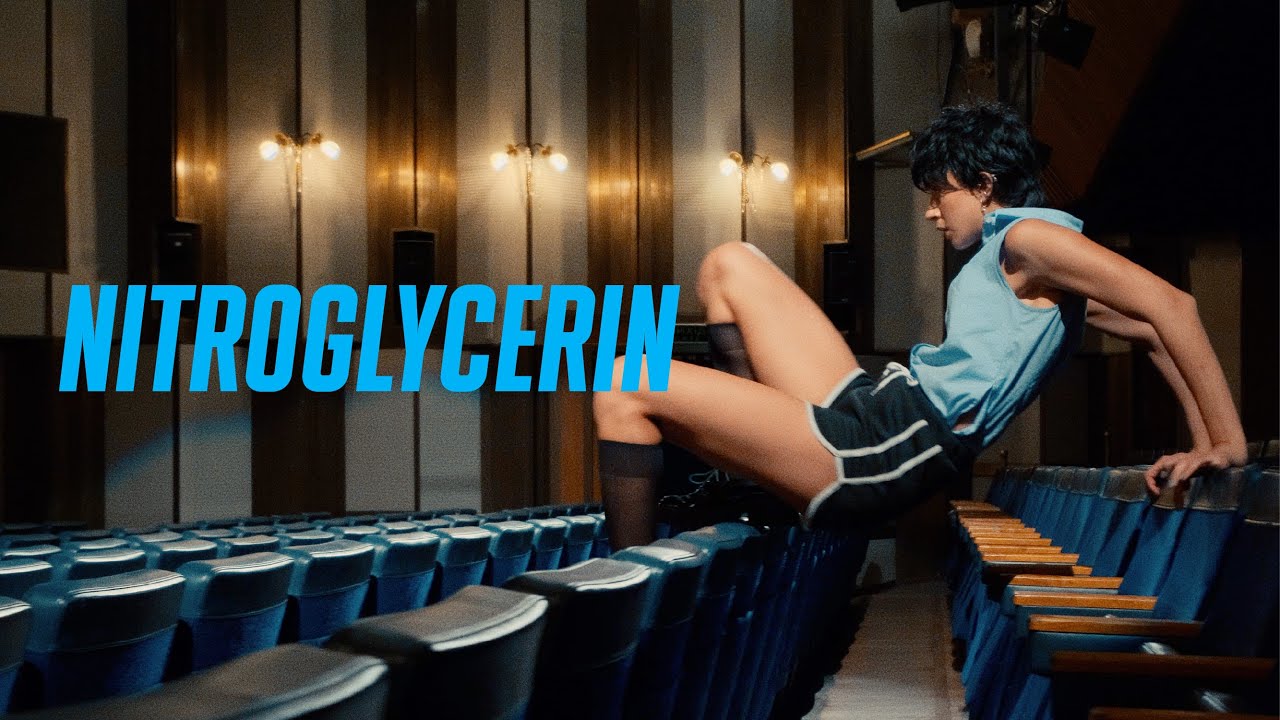 Неймовірно емоційно: Надя Дорофєєва підкорила чарти і серця слухачів своїм новим синглом “Нітрогліцерин”