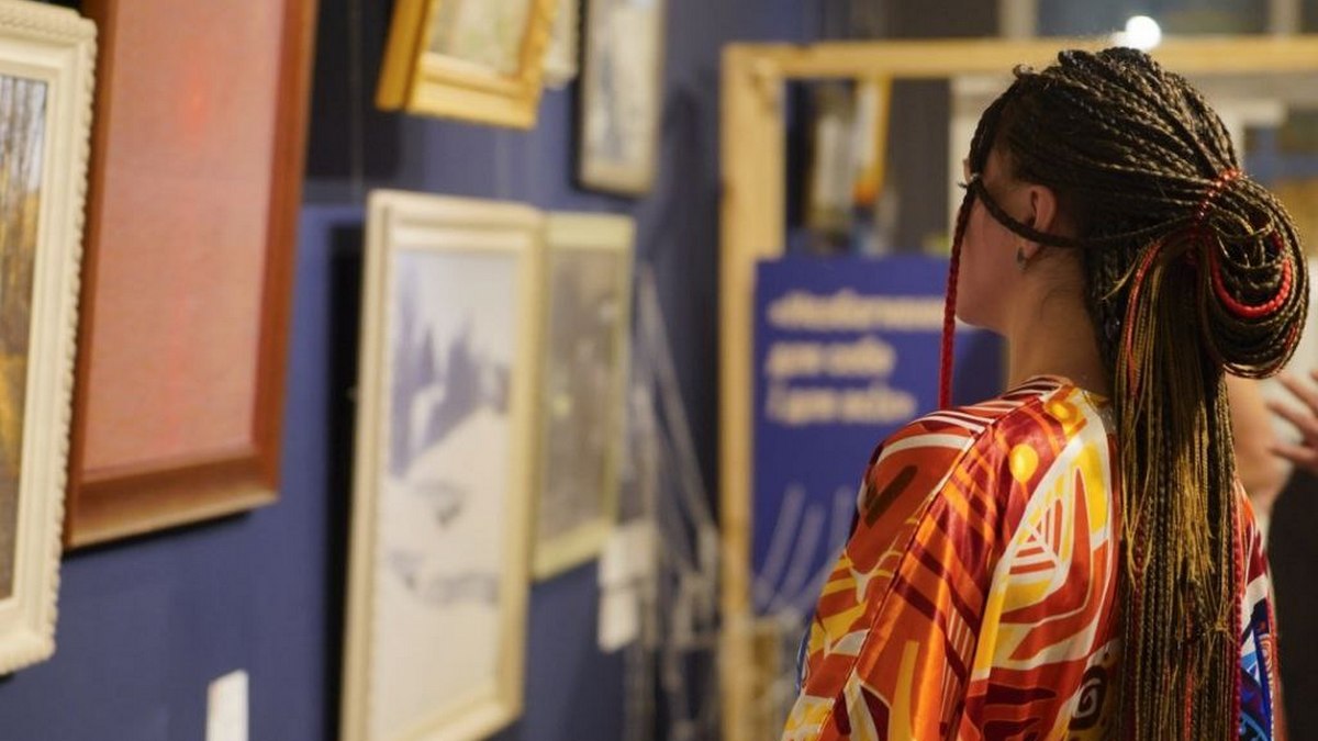 У Києві відкрилась масштабна виставка “Іван Марчук. Космічна містерія життя”