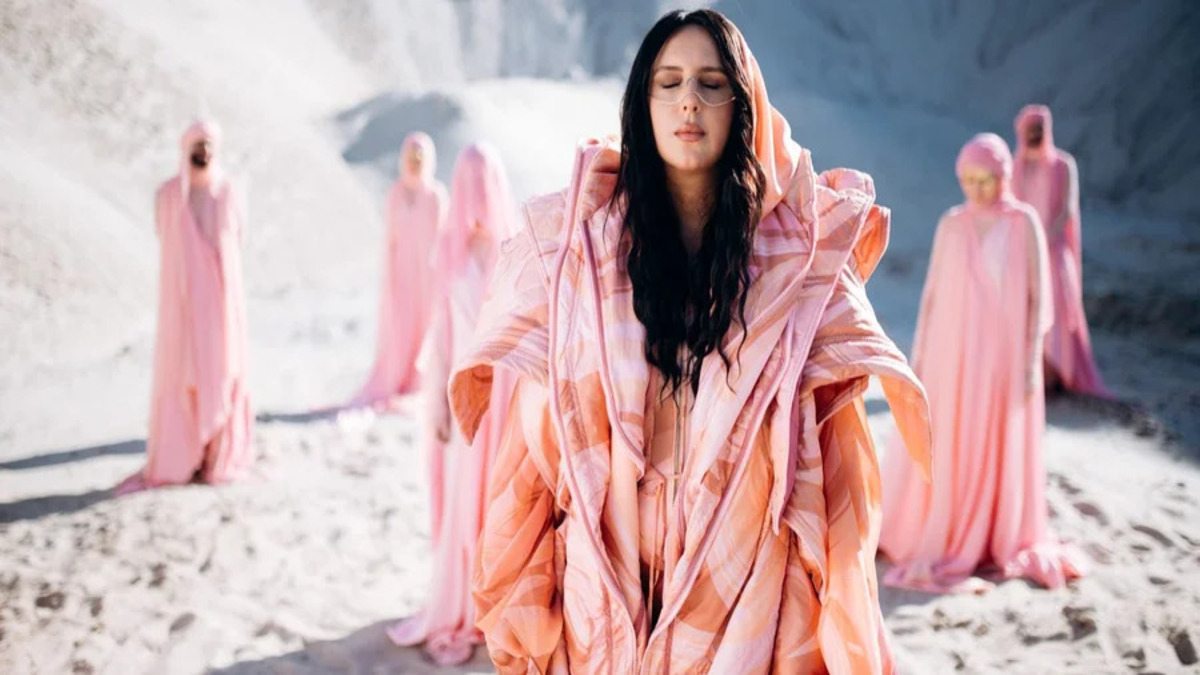 Джамала презентувала кліп на пісню “Arafat Dağindan”