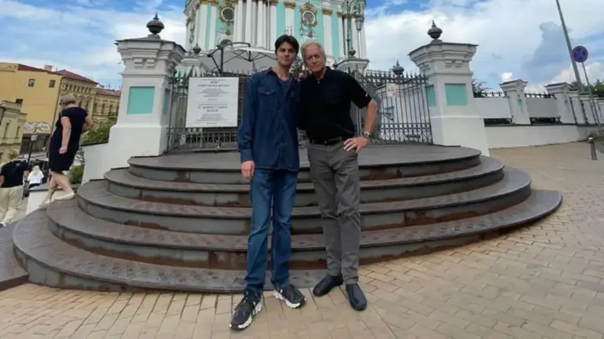 Майкл Дуглас у Києві: знайомство з культурою столиці та візит до ресторану Євгена Клопотенка