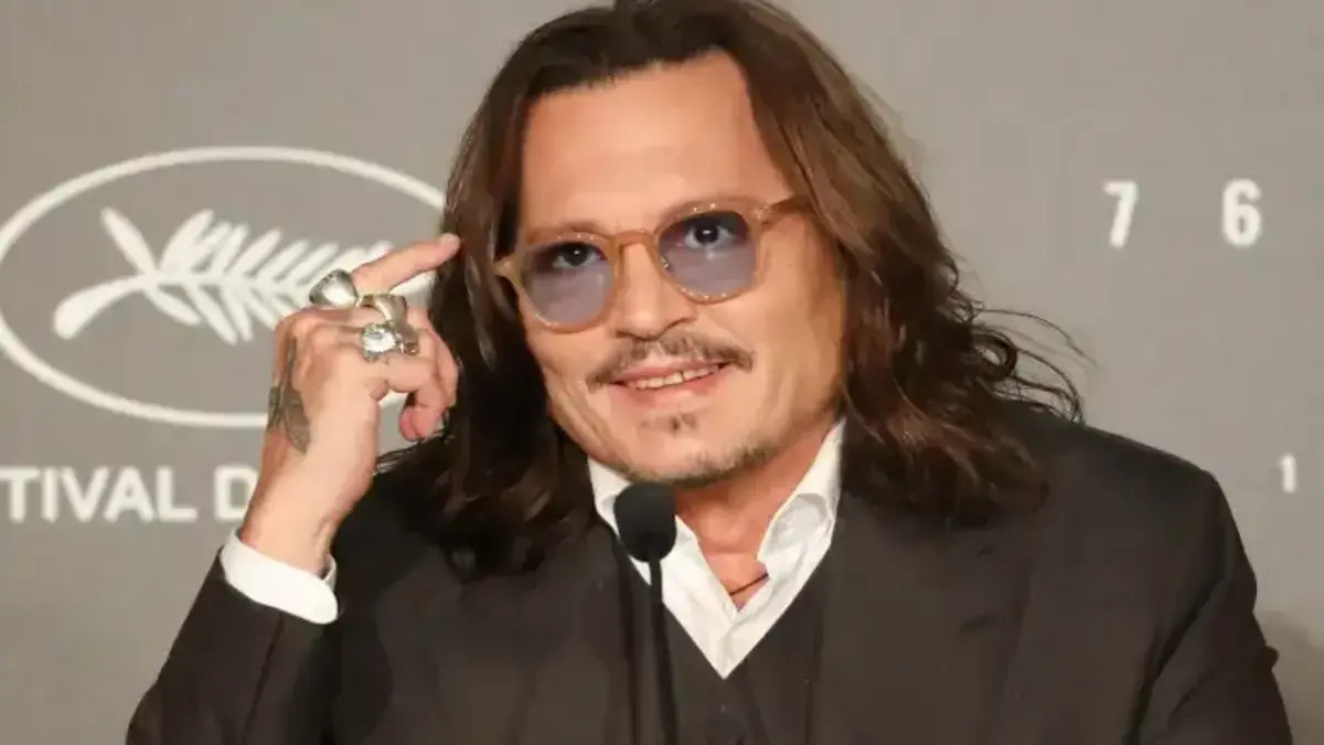 Джонні Депп у Нью-Йорку запускає “іммерсивну виставку-експеримент”