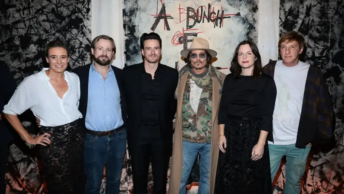 Зірка Голлівуду Джонні Депп відкрив експериментальну виставку власних робіт