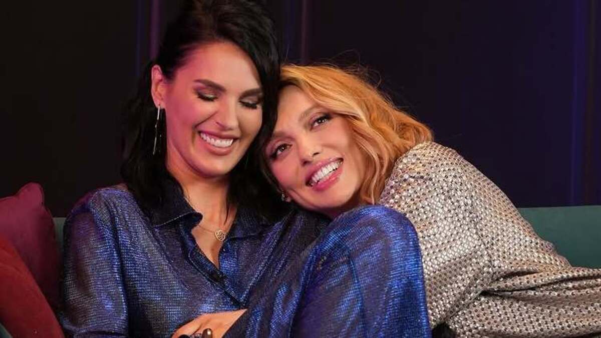 Оля Полякова та Маша Єфросиніна підготували оновлене шоу “Дорослі Дівчата”