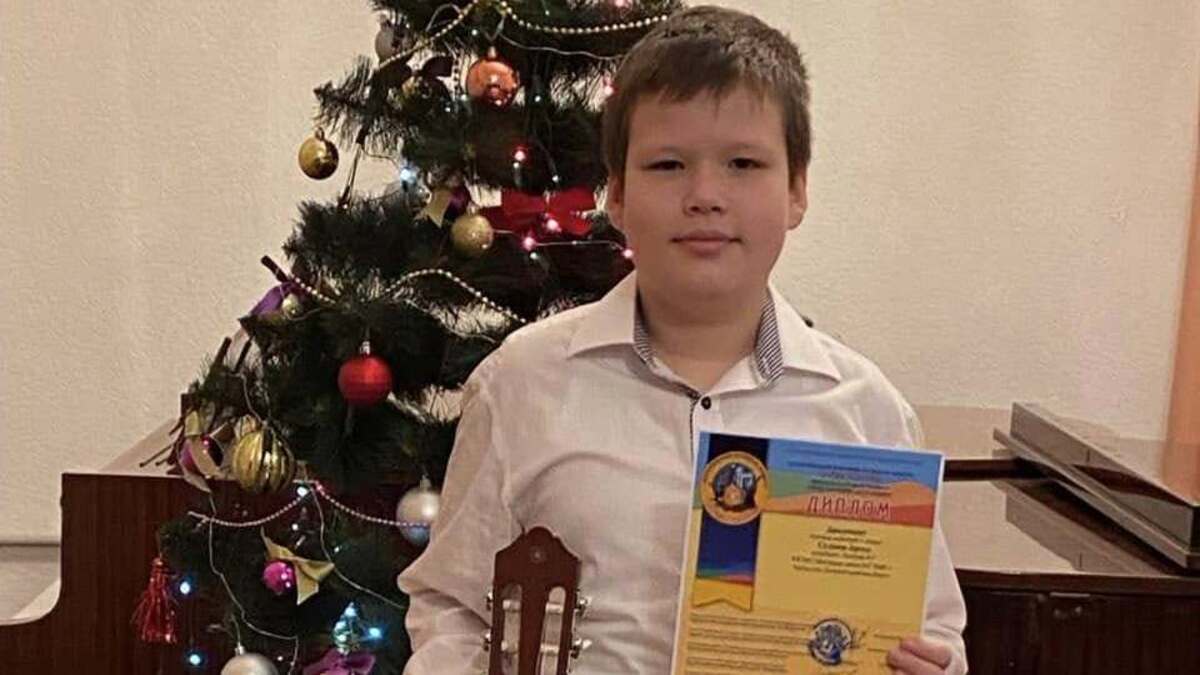 Кам’янський гітарист Артем Сулімов підкорив журі конкурсу “Барви Полтави-2024”