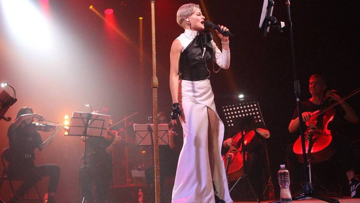 Світові рок-хіти на підтримку України: концерт-подяка “Rock залежність” у театрі ім. Лесі Українки