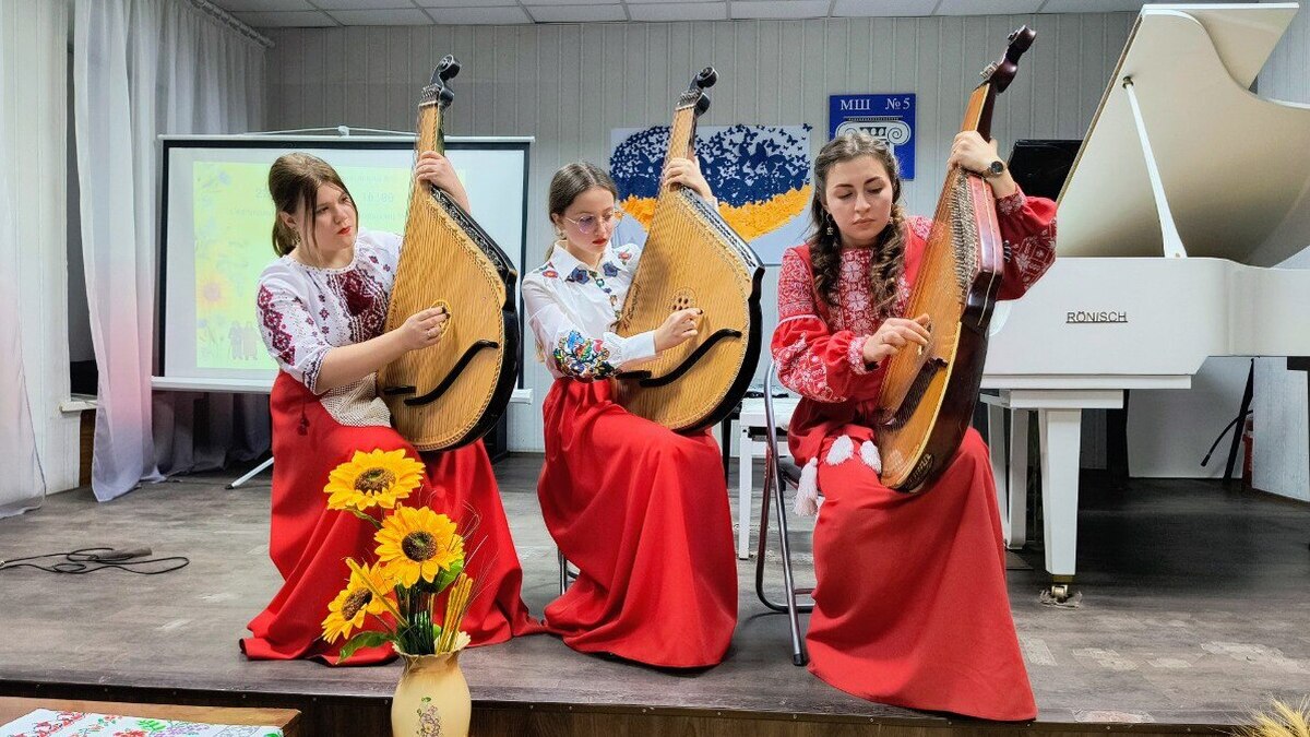 Музыка и искусство в честь Дня Соборности Украины