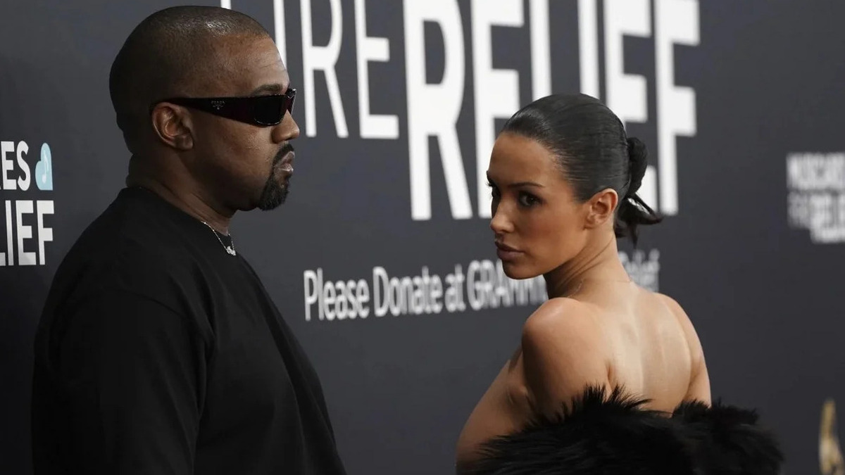 Каньє Вест готує книгу “Wife by Husband” — заявка на торгову марку подана перед церемонією “Греммі”