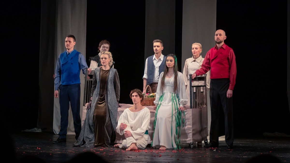 Вшанування Лесі Українки: театральна подорож у світ геніальної письменниці