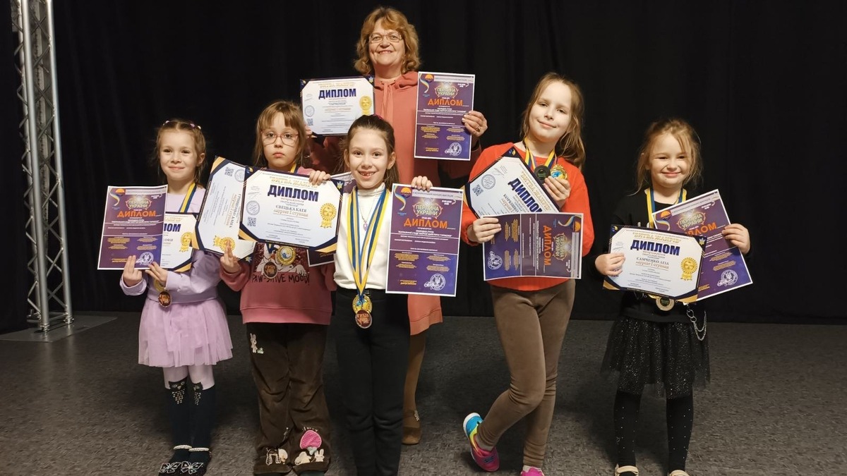 Юні актори з Кам’янського здобули перемогу у Всеукраїнському конкурсі “Битва жанрів”