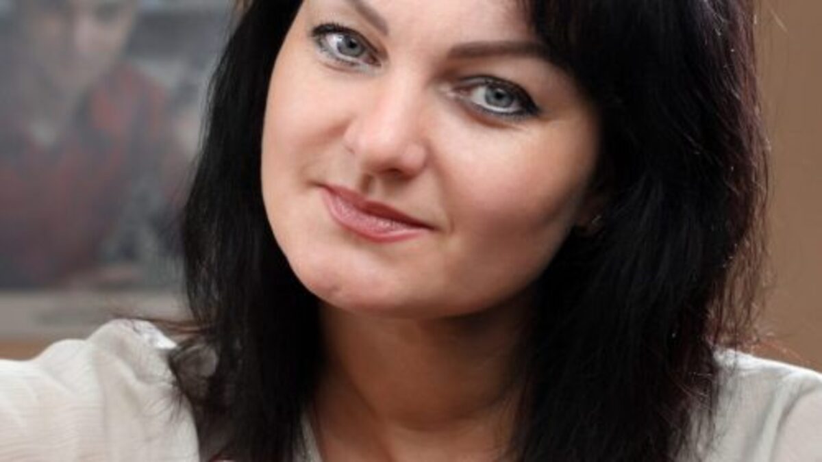 Актрисі Кам’янського театру Юлії Жиліній присвоєно звання “Заслужена артистка України”