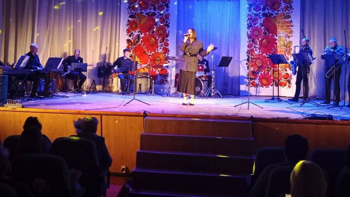 Гармонія музики та щирих емоцій: у Кам’янському відзначили Міжнародний жіночий день