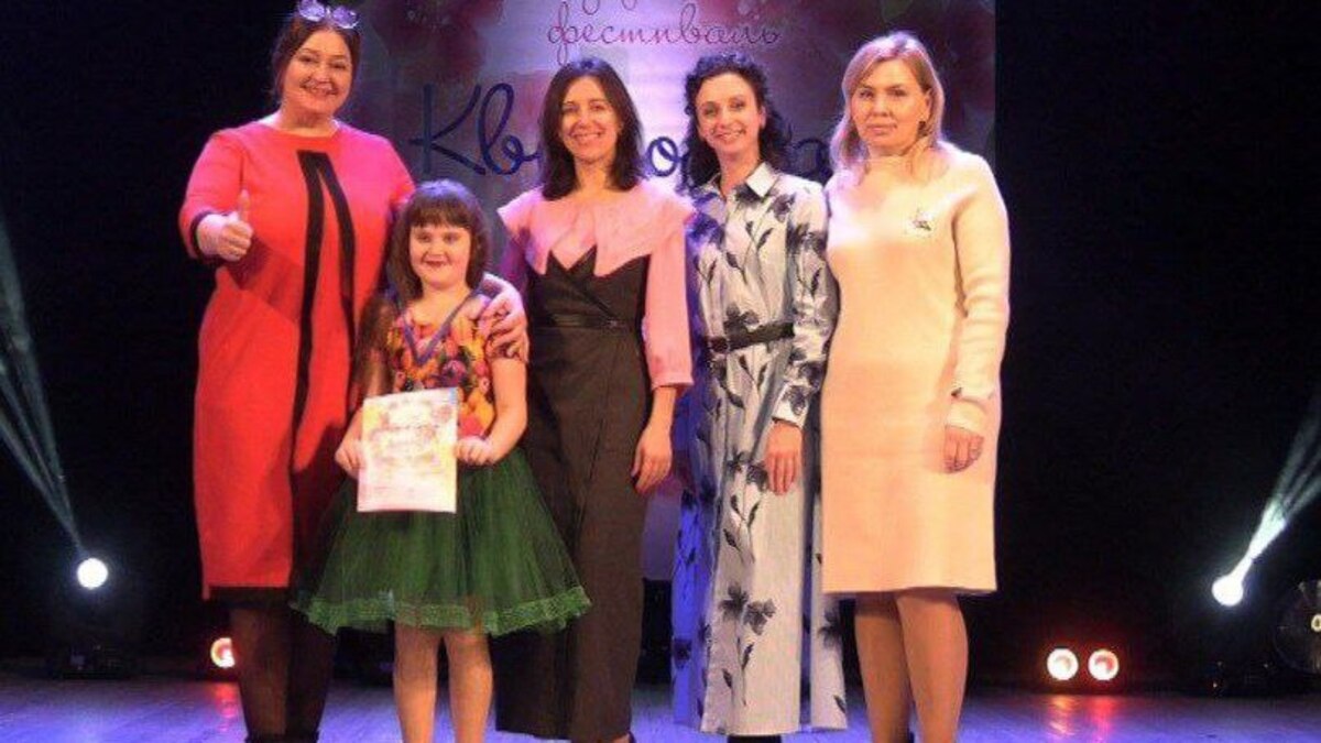 Юна зірка Кам’янського: Ангеліна Трощій підкорює музичний Олімп