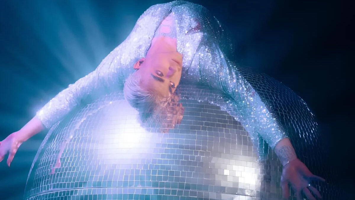 MELOVIN заряджає літо ритмом: прем’єра треку “тормоз чи на газ”