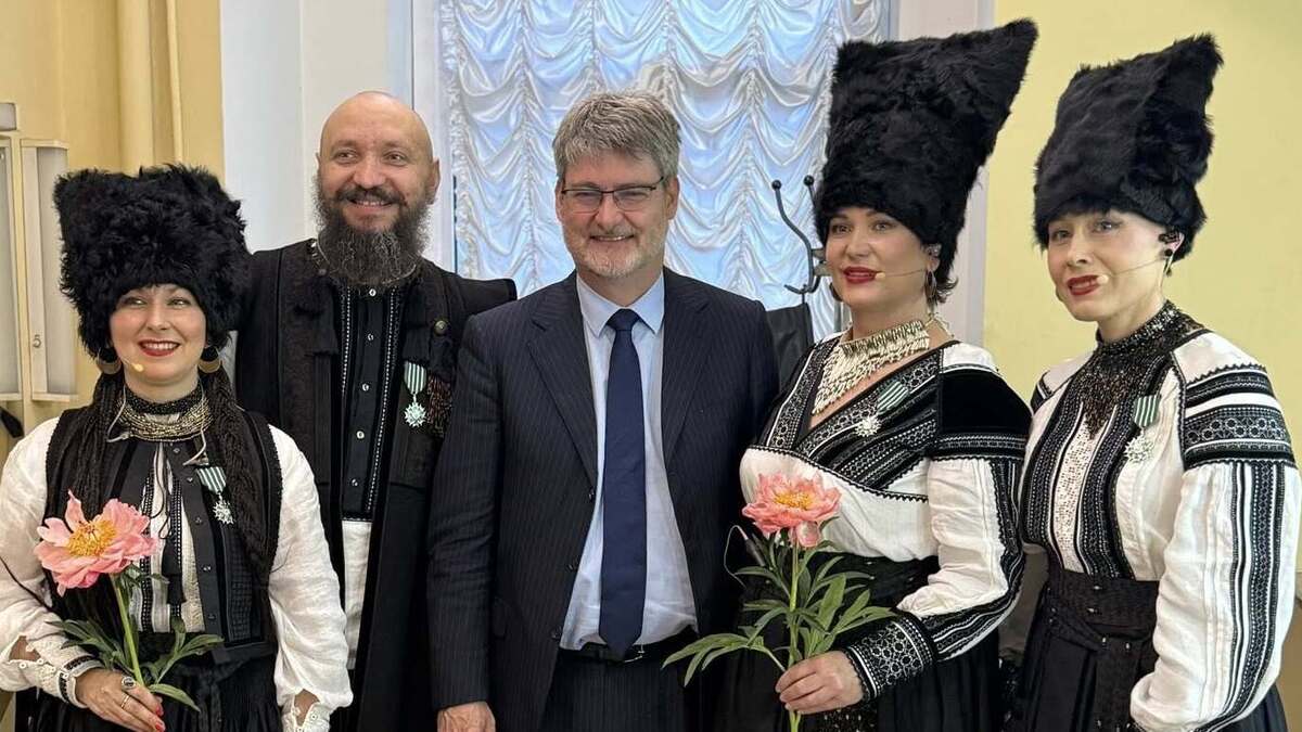 Від Києва до Парижа: DakhaBrakha здобули найвищу культурну нагороду Франції