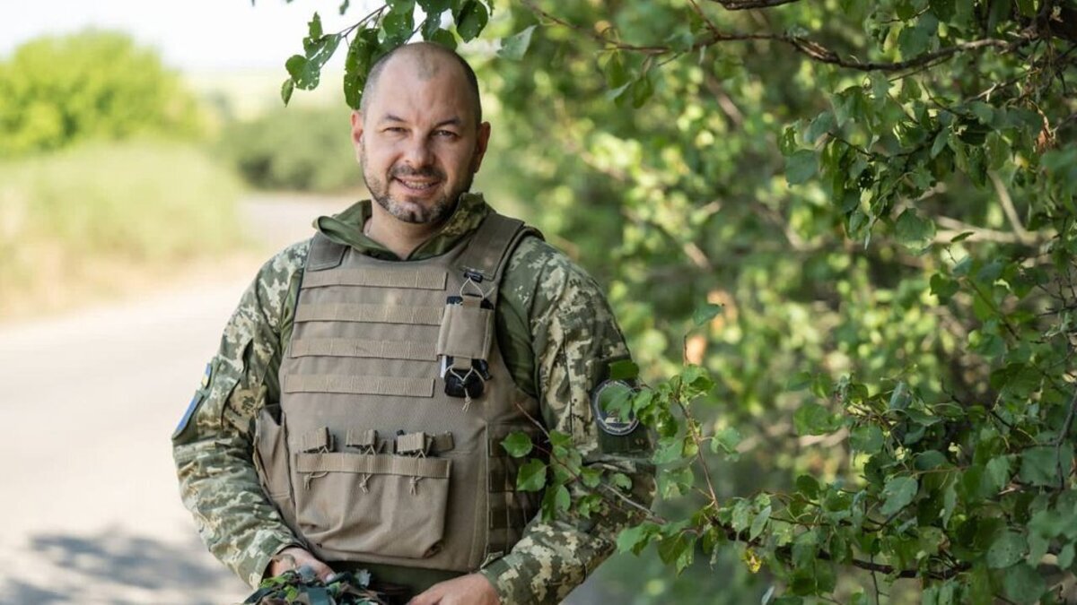 Поет і захисник: Дмитро Лазуткін отримав премію імені Нечерди