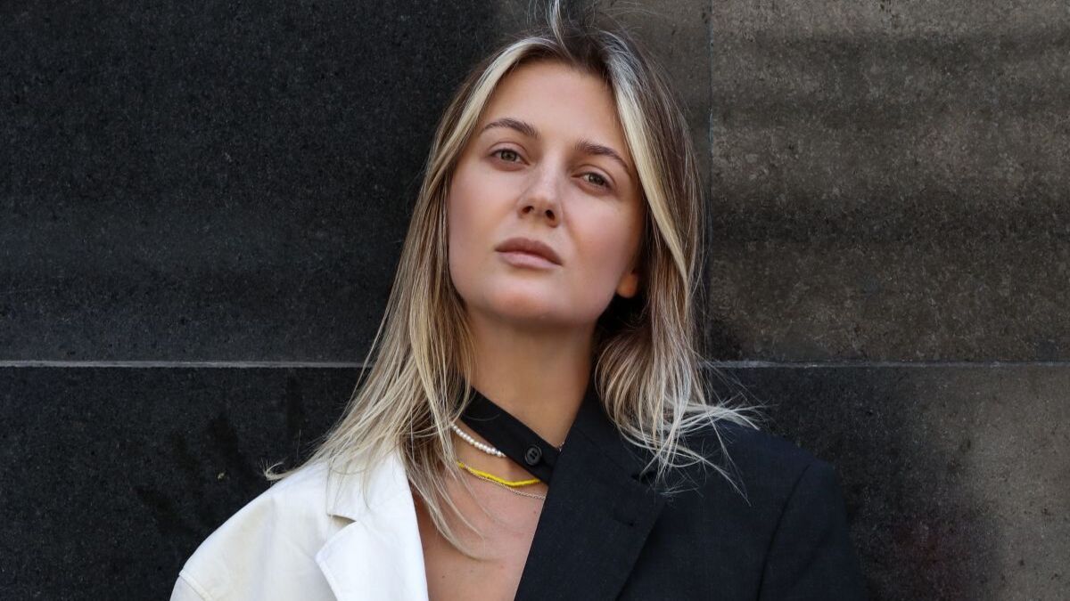 KOLA презентувала літній гімн закоханих — “Говорили”