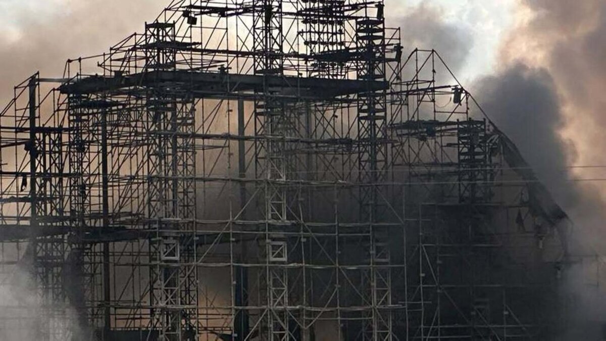 Главная сцена Tomorrowland сгорела за несколько дней до начала фестиваля в Бельгии