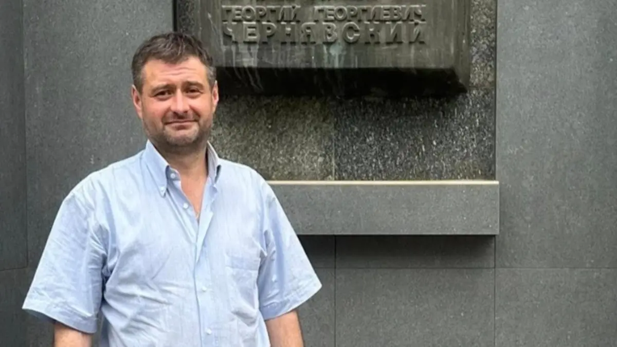 Російський шахед влучив у квартиру голови Національної спілки художників України Костянтина Чернявського