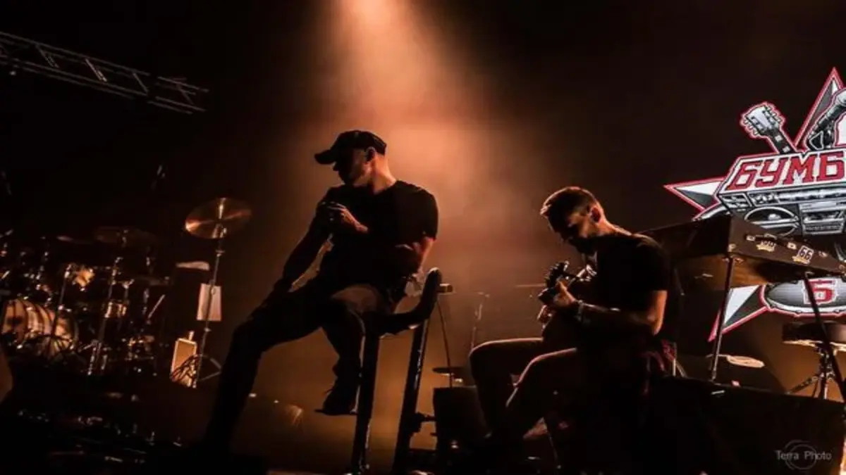 Гурт Бумбокс презентував нову пісню про війну