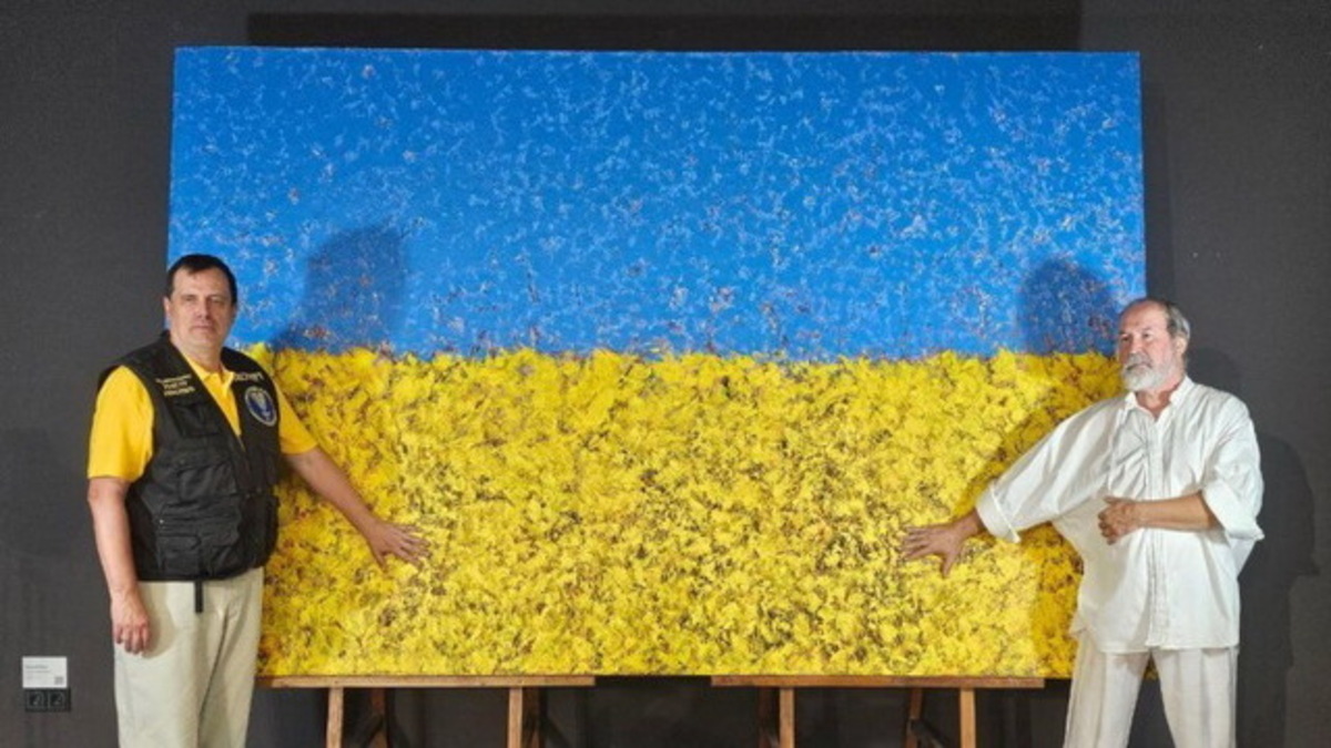 Художника з Дніпра внесли до Книги рекордів України