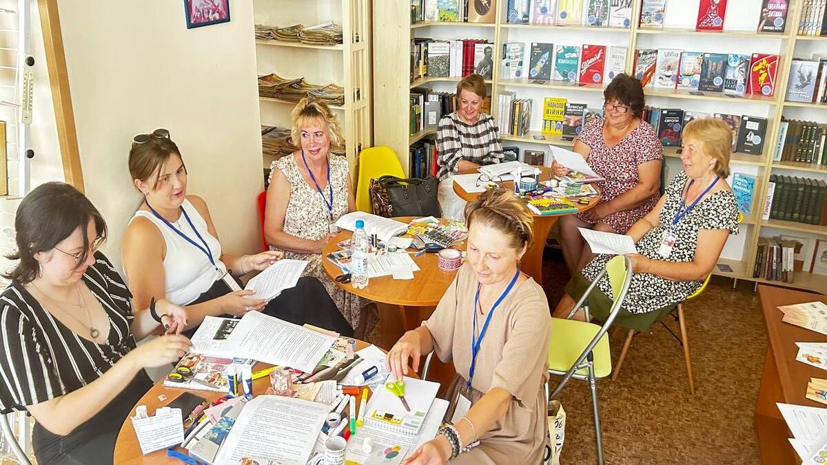 У бібліотеці на Шевченка відбулася щира розмова про самотність і пригніченість