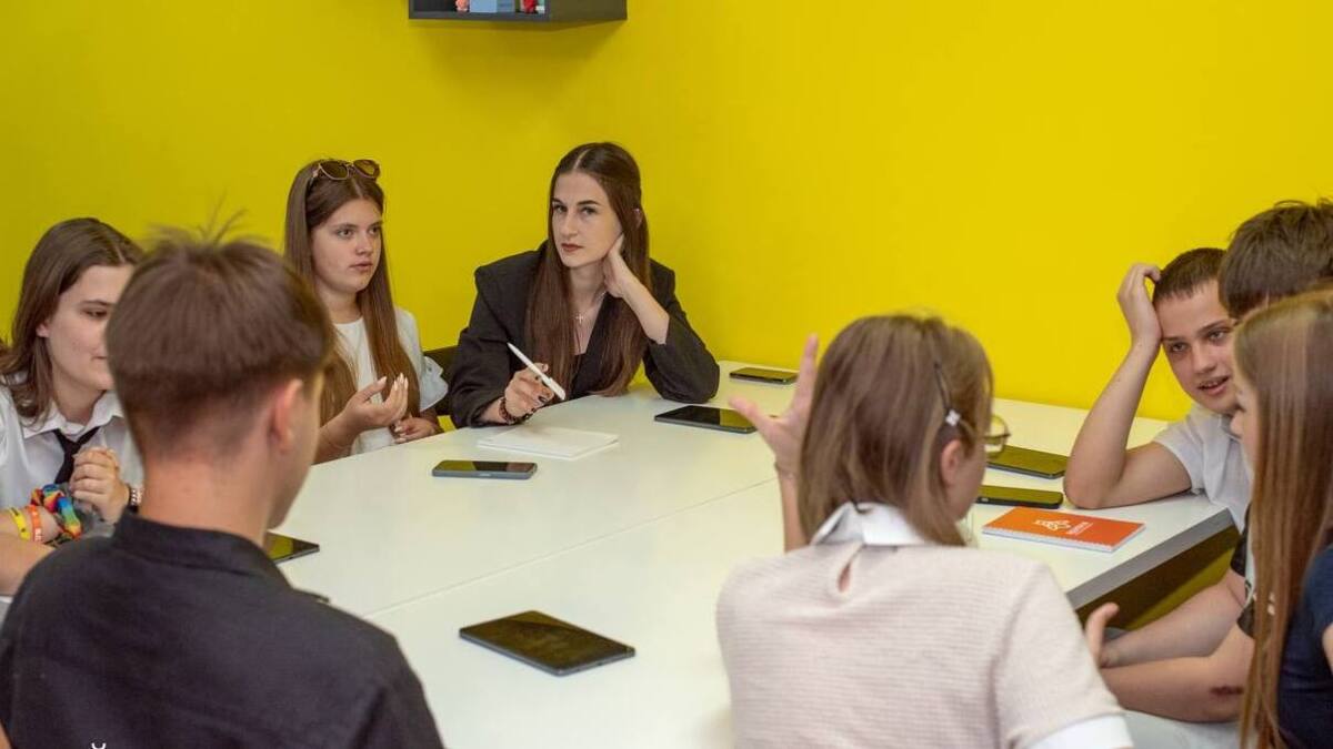 Хаб “Medialogue”: у Кам’янському з’явився простір для молодіжного розвитку