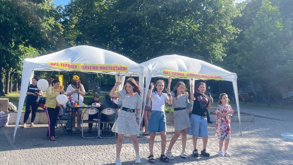 “Арт-терапія – лікуємо містецтвом” надихала 2 та 3 липня