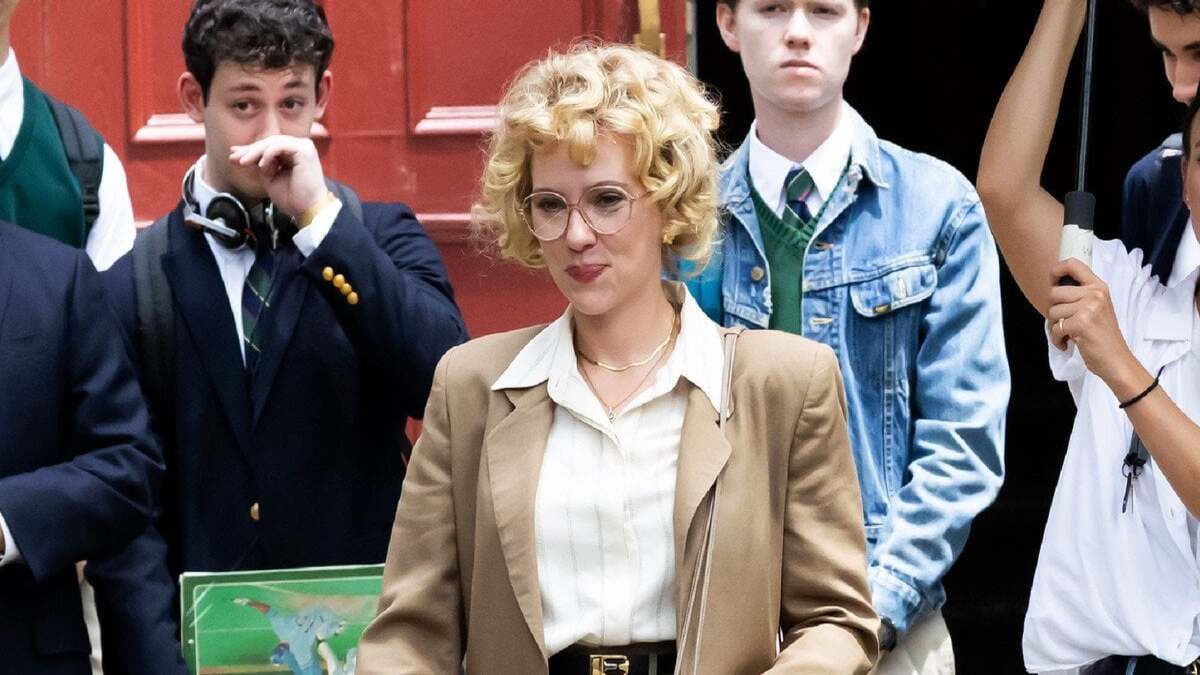 В образі 90-х: Скарлетт Йоханссон на зйомках нового фільму