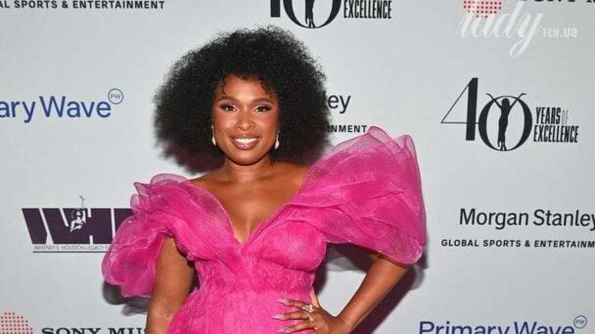 Актриса Дженніфер Хадсон у сукні від українського дизайнера з’явилася на івенті