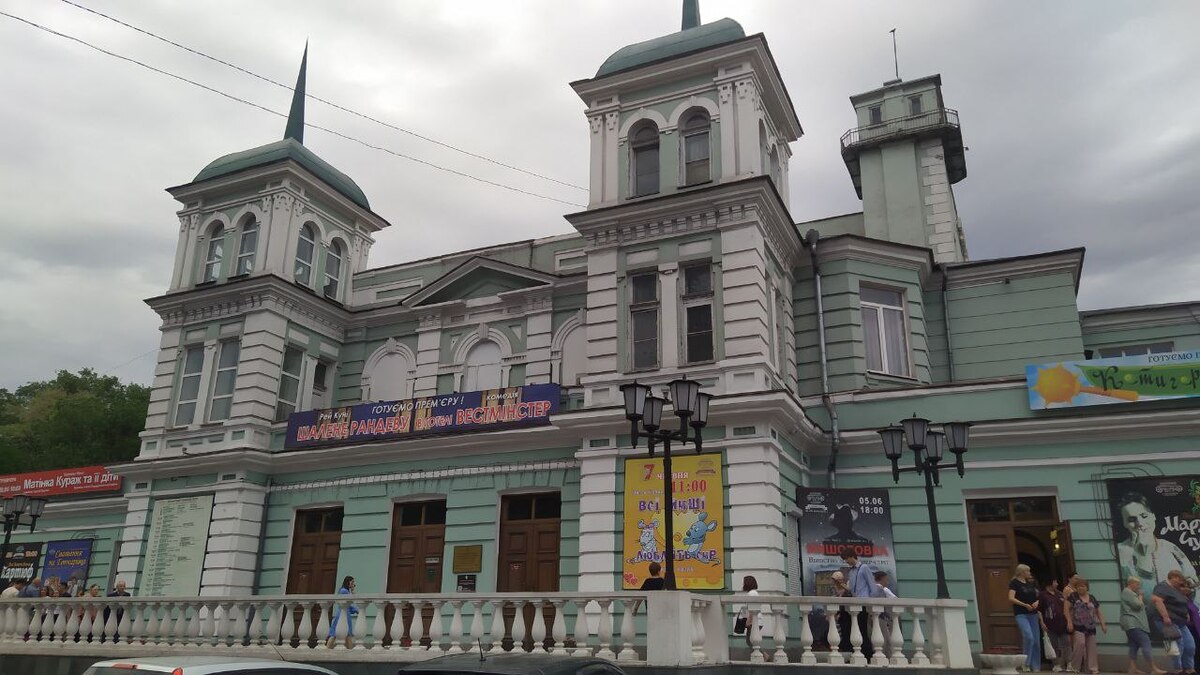 У театрі ім. Лесі Українки відбудеться концерт “Мелодії великої родини”