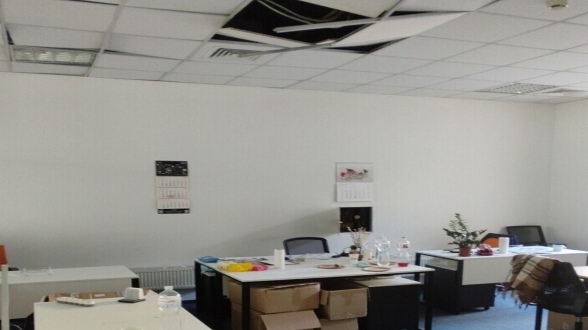 Внаслідок атаки на Київ пошкоджено офіс редакції “Українська правда”