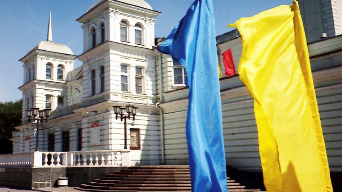 У жовтні театр Кам’янського запрошує на прем’єри та улюблені вистави