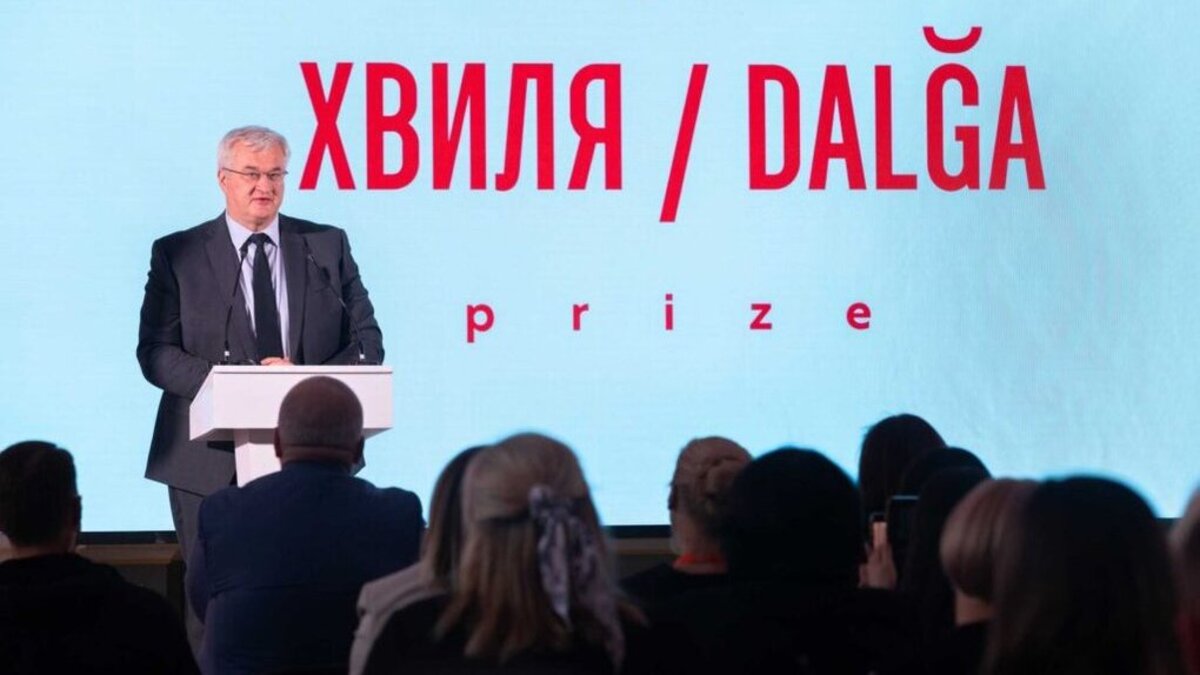 У Києві вперше вручили премію “Хвиля / Dalga” за популяризацію української та кримськотатарської мов