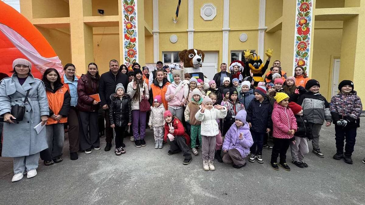 Свято осені у Петриківці: радість, тепло й єдність від команди “Бджоли”