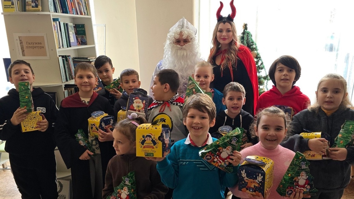 У Кам’янській міській бібліотеці відбувся різдвяний захід для дітей