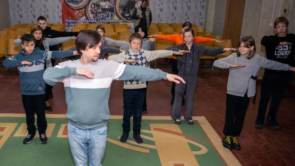 Дружба, що надихає: театр імені Лесі Українки продовжує співпрацю зі школою “Гармонія”