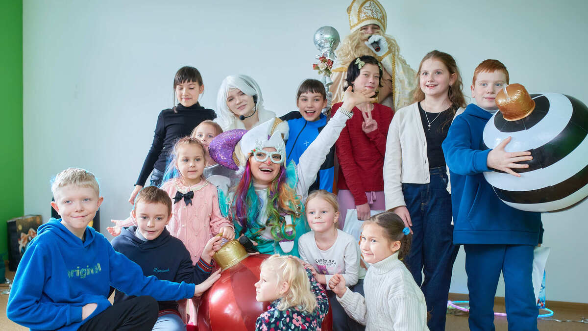 Добро, що лікує: у дитячій лікарні відзначили День Святого Миколая разом із ГО “Бджола”