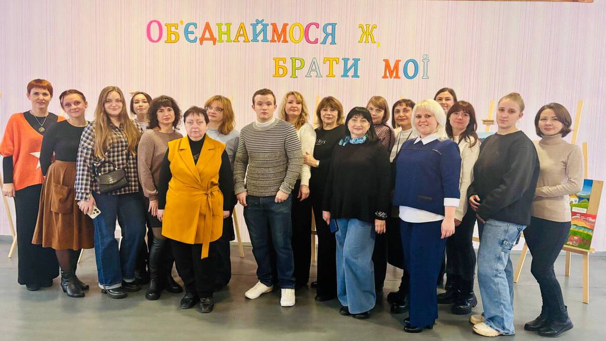 Як у Кам’янській школі мистецтв №2 емоції перетворили на аплікацію