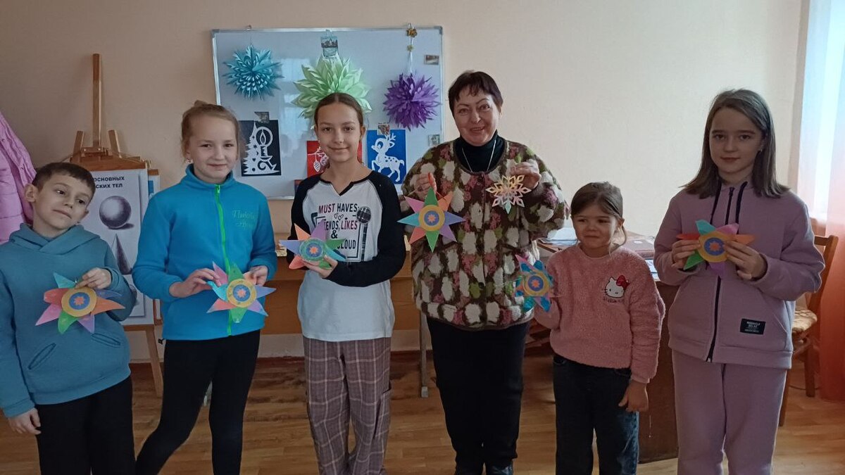 Станція “Різдвяна зірка”: радість, творчість і дитячі усмішки у Кам’янській школі мистецтв №1