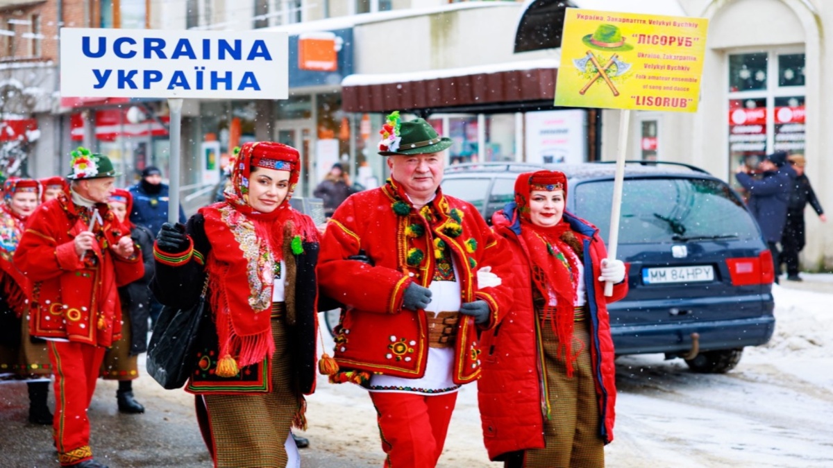 Звуки України в серці Румунії: понад 30 колективів зібралися на масштабний фестиваль