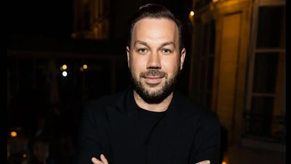 «Они не заберут главного»: дизайнер Андре Тан поделился болью из-за уничтожения своего магазина в Херсоне