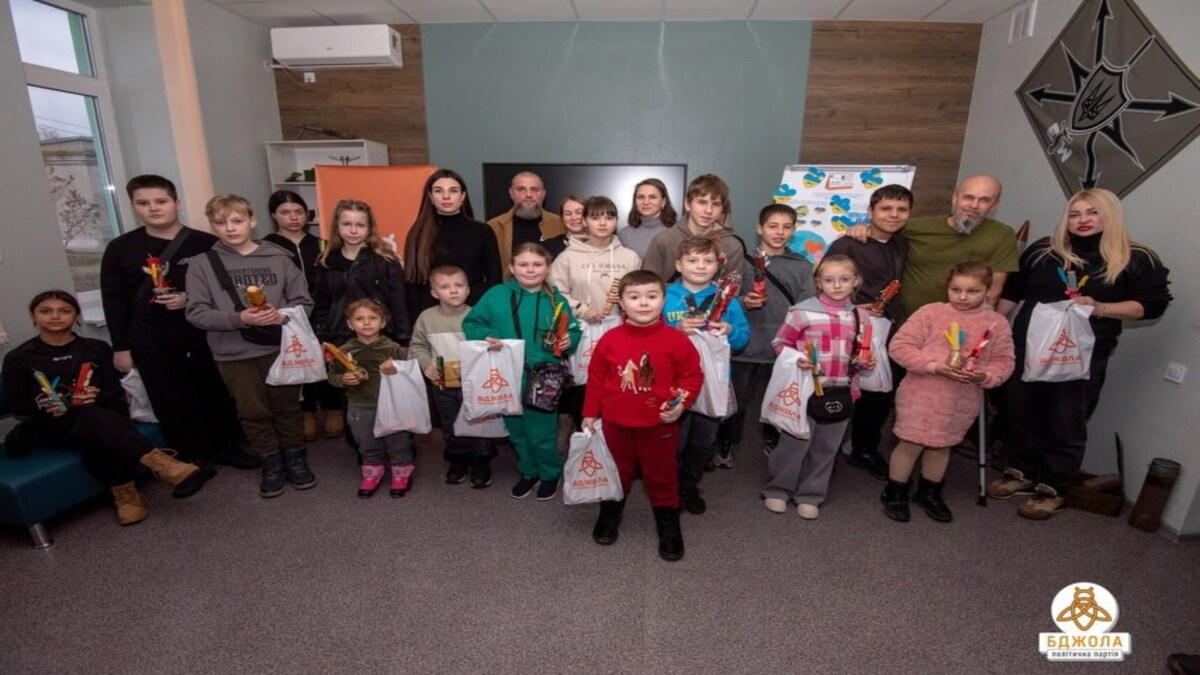 Свічки, що зігрівають душі: у Кам’янському підтримали родини воїнів