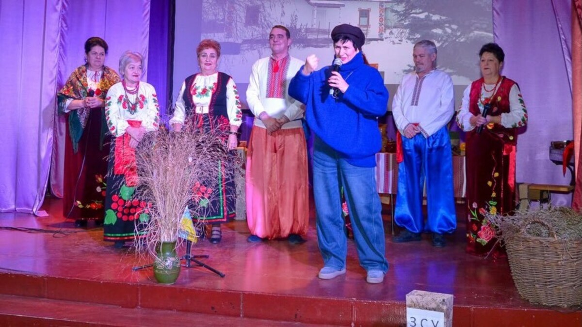 “Вечорниці у Тетяни”: у Карнаухівці відродили давні обряди до свята Соборності