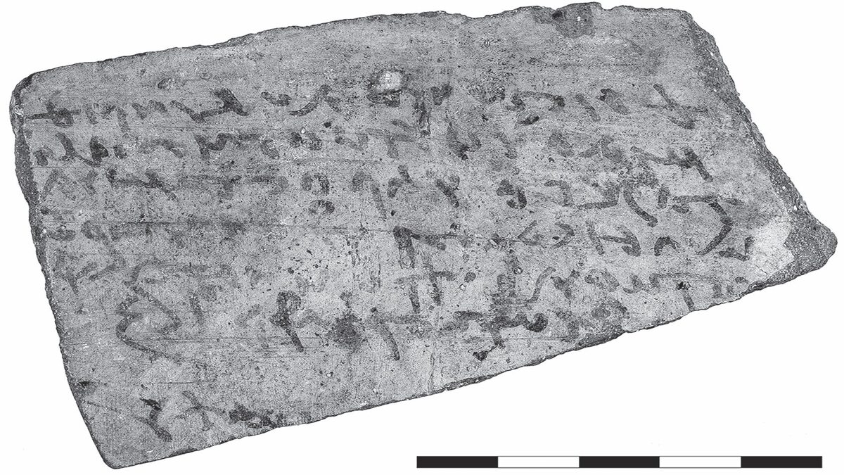 Унікальні остракони з Єгипту в музеї Яворницького