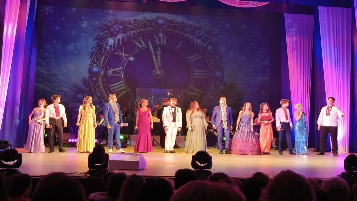 Коли казка оживає: прем’єра шоу “Новорічна магія” у Кам’янському театрі імені Лесі Українки