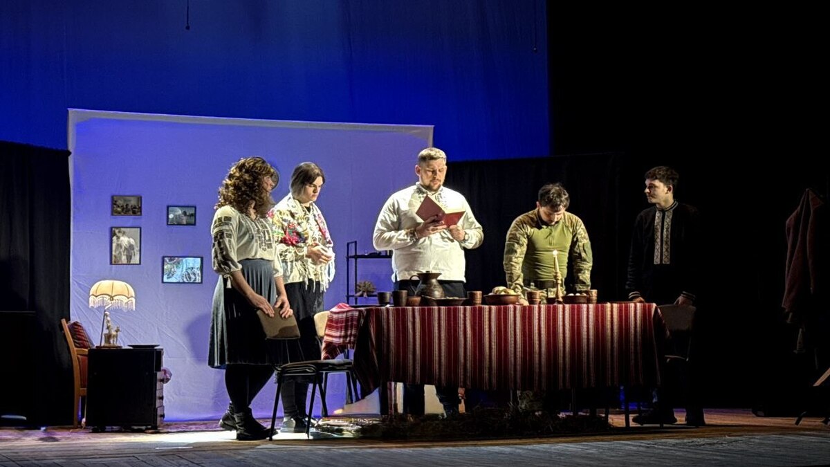 Чудо, рожденное в темноте: как спектакль «Наше Рождество» говорит о вере во время войны